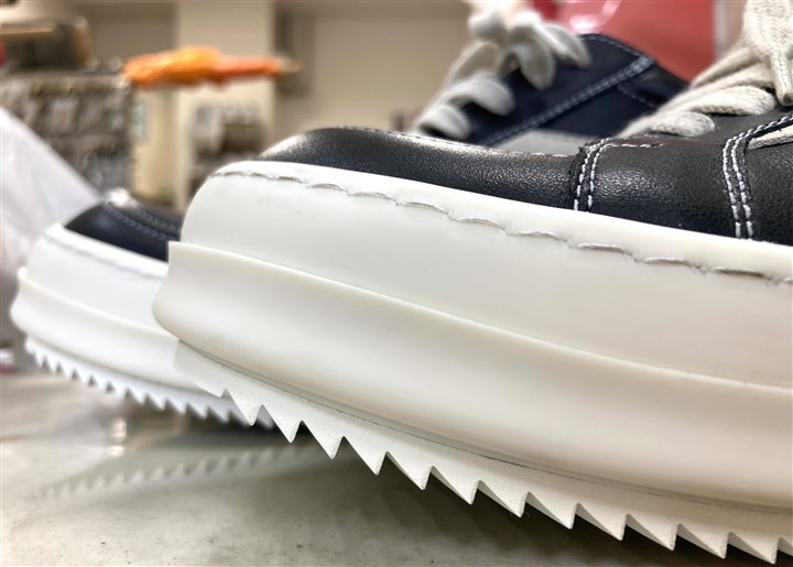 ���b�N�I�E�G���X�y���B���e�[�W�X�j�[�N�X�z�̒���I�t�z���C�g�V���[�N�\�[���ŕ⋭�A2