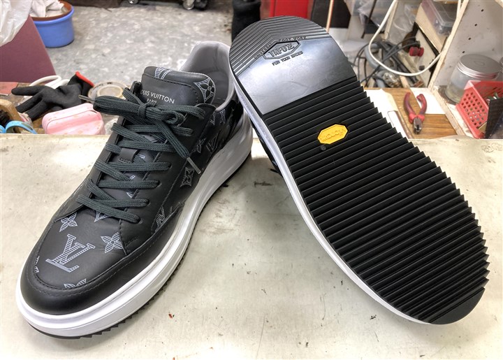 ���C���B�g���̃X�j�[�J�[�\�[���⋭�C���A5