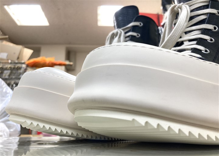 ���b�N�I�E�G���X�y�X�j�[�J�[�Y�z�̒���I�t�z���C�g�V���[�N�\�[���ŕ⋭�C���A2