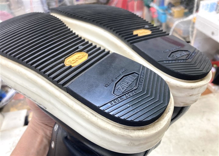 ���b�N�I�E�G���X�y�X�j�[�J�[�Y�z�̃J�J�g�����C���A2