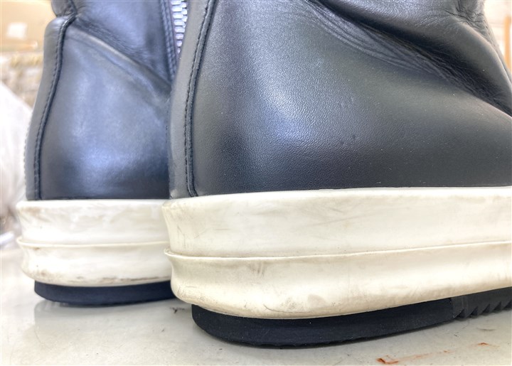 ���b�N�I�E�G���X�y�X�j�[�J�[�Y�z�̃J�J�g�����C���A3