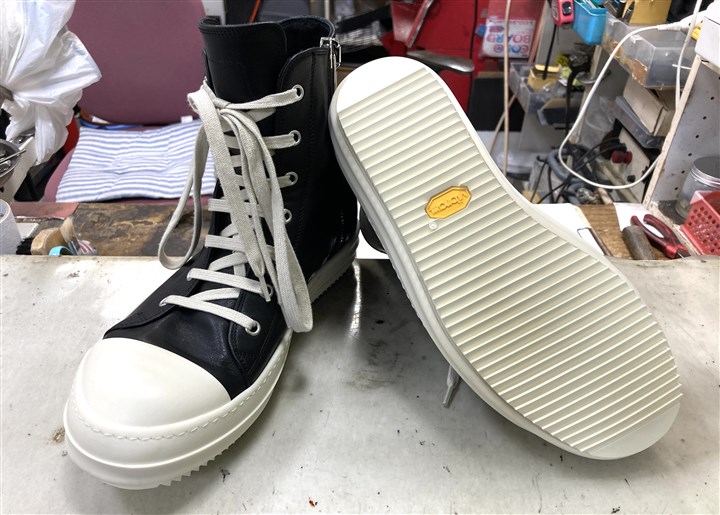 ���b�N�I�E�G���X�y�X�j�[�J�[�Y�z�̒���I�t�z���C�g�V���[�N�\�[���ŕ⋭�C���A1