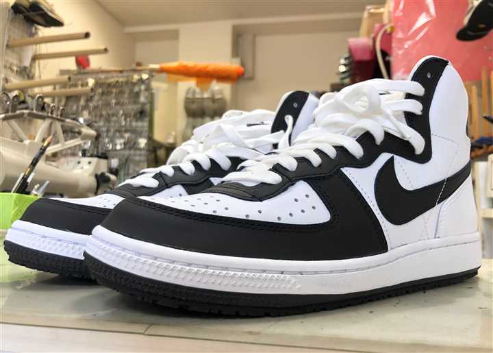 NIKE×COMME des GARCONSのスニーカーソール補強、2