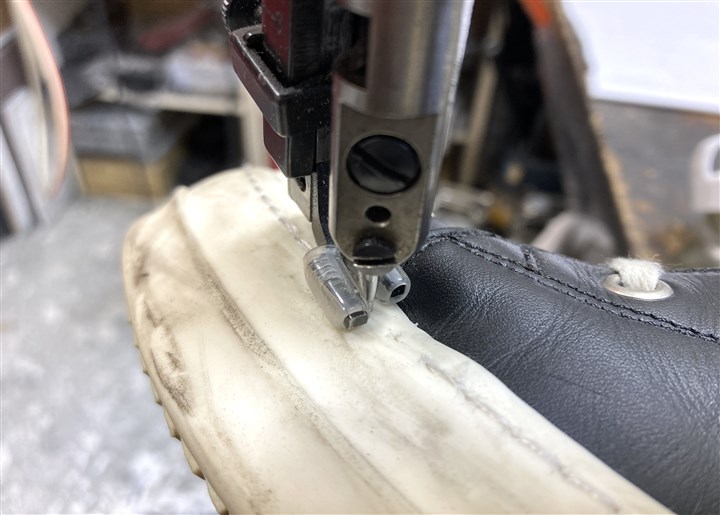 リックオウエンスのオパンケ縫いステッチ修理
