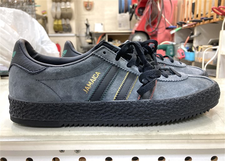 �A�f�B�_�X�y�W���}�C�J�z�̃X�j�[�J�[�\�[���⋭�A4