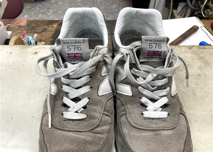 �j���[�o�����X576�̃J�J�g�j��C���A2