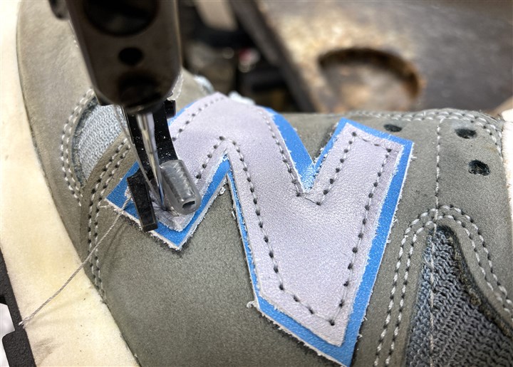 �j���[�o�����X1300�̏��񂾃T�C�hN�}�[�N�̏C���A5