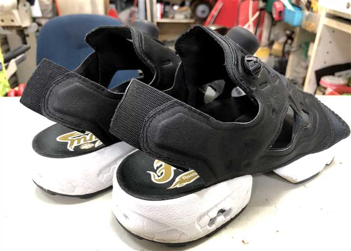 リーボックのポンプフリューリーのカカトゴム交換修理、4