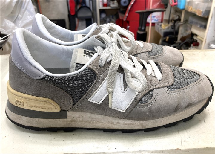 �j���[�o�����X990�̃J�J�g���t���N�^�������̏C���A4