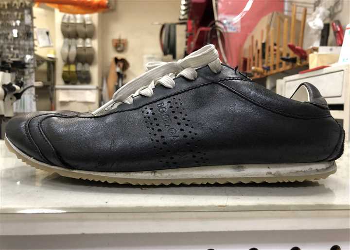 ドルチェ&ガッバーナのスニーカーのソール貼替え修理、3