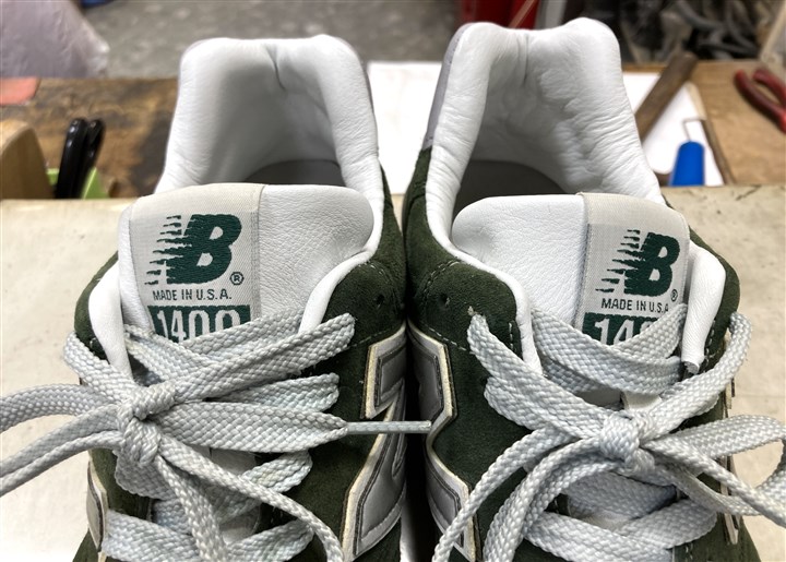 �j���[�o�����X1400�̃J�J�g���t���N�^���V���[�^���̏C���A4