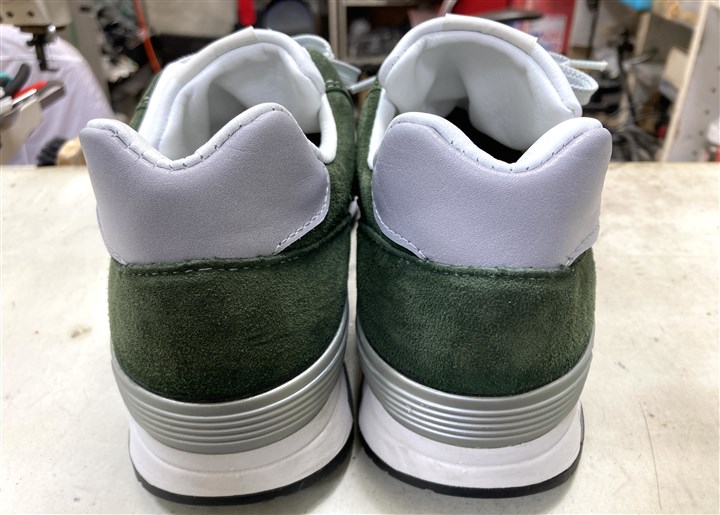 �j���[�o�����X1400�̃J�J�g���t���N�^���V���[�^���̏C���A3