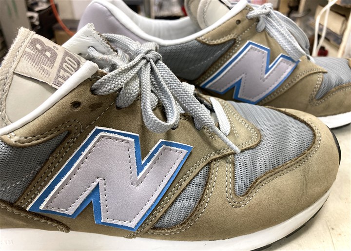 �j���[�o�����X1300�̃T�C�h�́uN�}�[�N�v�̌����C���A8