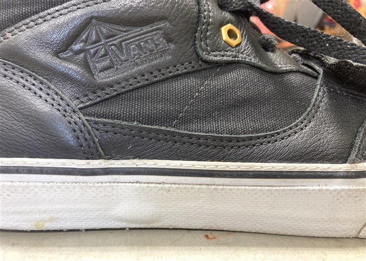 VANSのスニーカーのソール側面の剥がれ防止ステッチ修理、6
