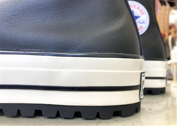 コンバースの底面をタンクソールでソール補強、3