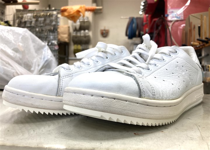 �A�f�B�_�X�y�X�^���X�~�X�z�̒���I�t�z���C�g�V���[�N�\�[���ŕ⋭�A4