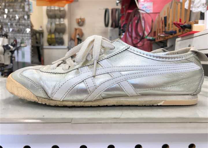 オニツカタイガーのスニーカーのカカト修理、5