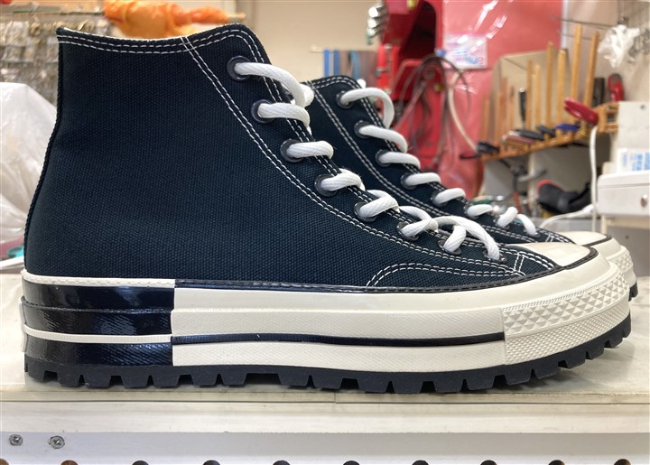 コンバースの底をタンクソールで補強修理、4