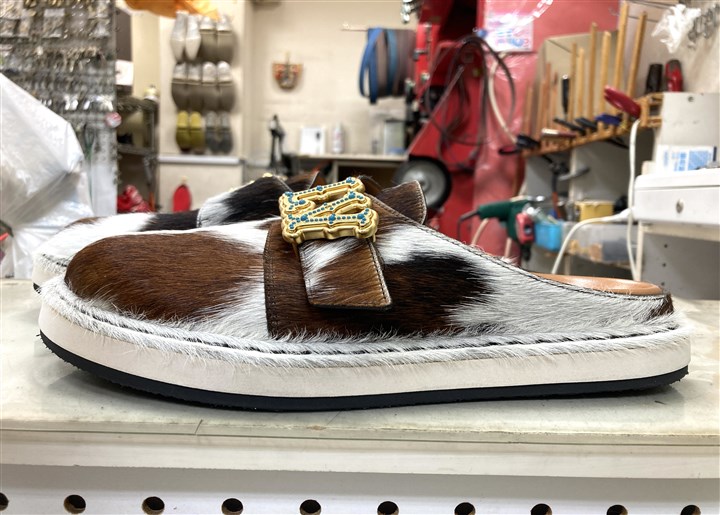 ���C���B�g���̃T���_���̃\�[���⋭�C���A4