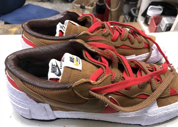 ナイキ×sacaiのスニーカーのカカト内側補強修理、3