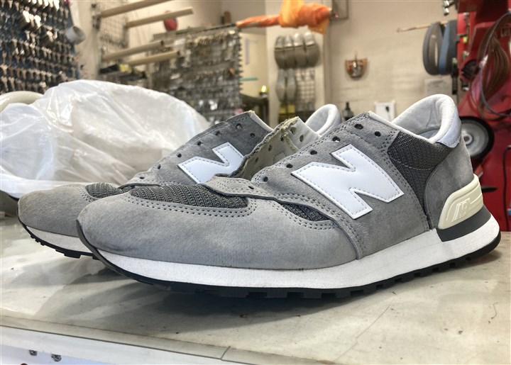 �j���[�o�����X�̃X�j�[�J�[�̃\�[���\�ւ��C���A6