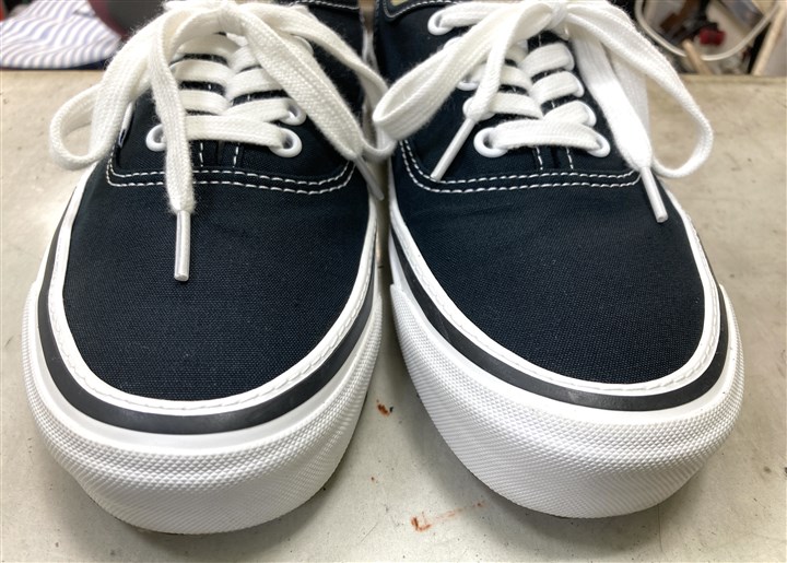 VANSのスニーカーの剥がれ防止ミシンステッチ修理、5