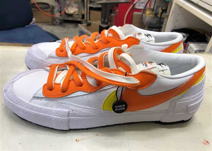 ナイキ×sacaiのコラボスニーカーのカカト内側補強修理、3