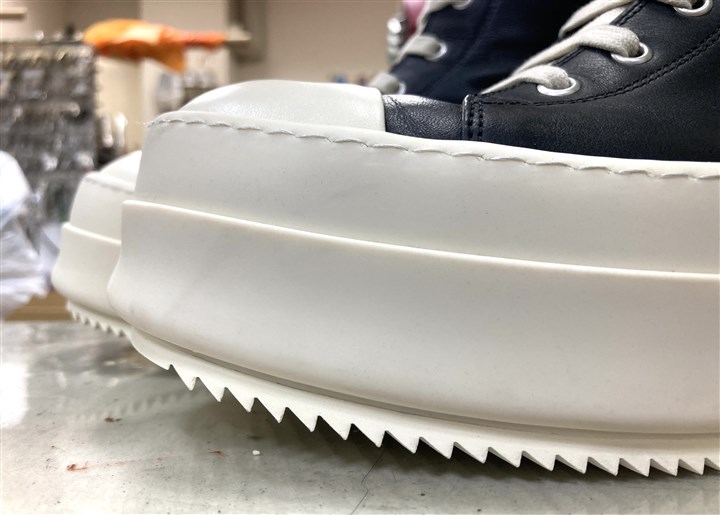 ���b�N�I�E�G���X�y�X�j�[�J�[�Y�z�̃\�[���⋭�⋭�A2