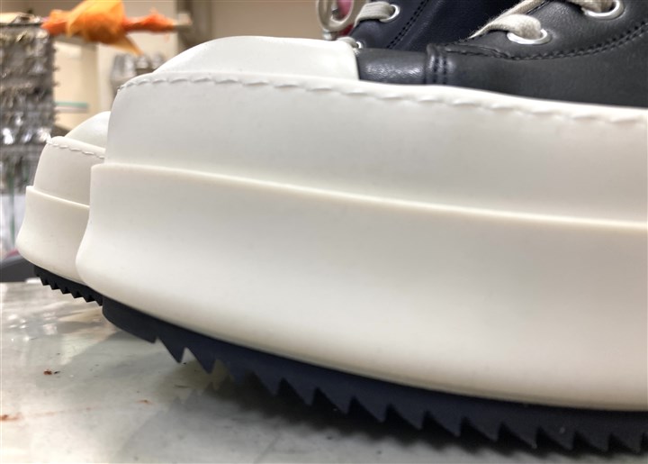 ���b�N�I�E�G���X�y���K�o���p�[�z�̃X�j�[�J�[�\�[���⋭�C���A6