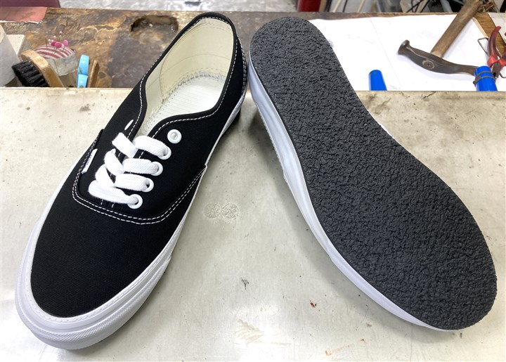 VANSのスニーカーソール補強修理、1