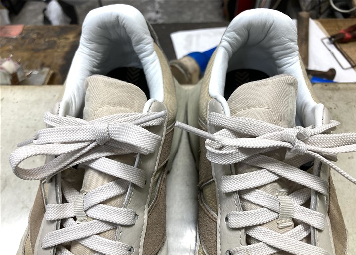 �u���X�C���̎蒼���C���v�j���[�o�����X�X�j�[�J�[�i�A�t�^�[�j