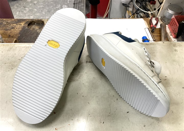 �A���L�T���_�[�E�}�b�N�C�[���̃X�j�[�J�[�̌����Ă���J�J�g���ς��ă\�[���⋭�C���A6