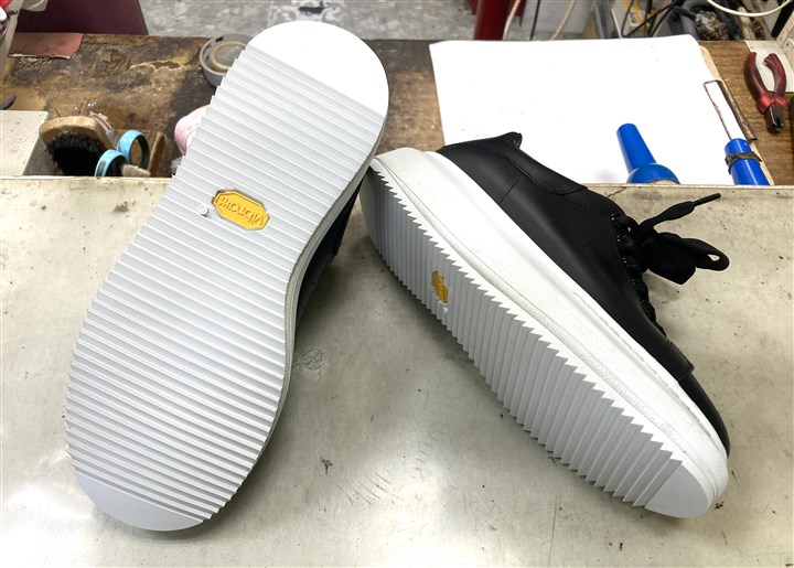 �A���L�T���_�[�E�}�b�N�C�[���̃X�j�[�J�[�̌����Ă���J�J�g���ς��ă\�[���⋭�C���A11