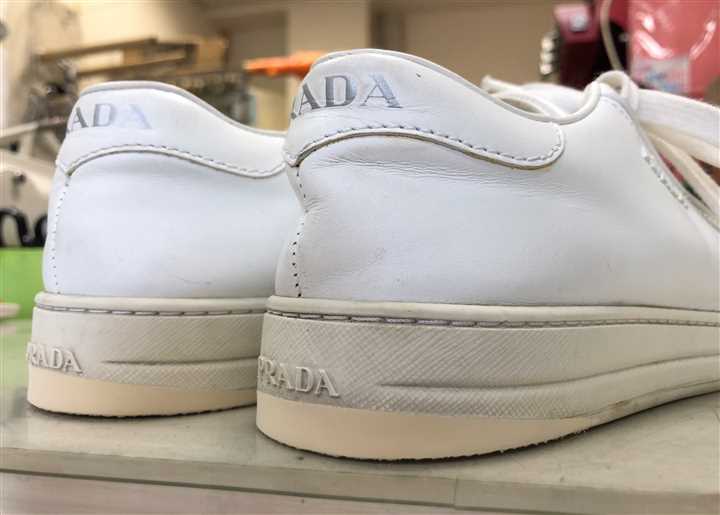 「カカトすり減りの修理事例」プラダスニーカー（アフター）