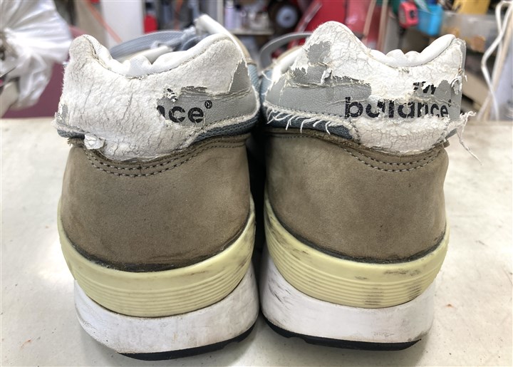 �u�J�J�g���������t���N�^�̃{���{������̏C���v�j���[�o�����X1300�i�r�t�H�[�j