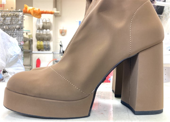 ����u�[�c�̌���J�b�g�A2