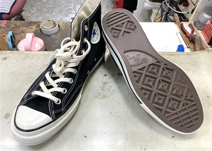 「ビブラムスカルソールでソール補強修理事例」コンバースCT70（ビフォー）