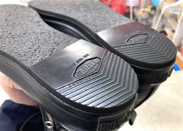 「ソール補強ゴムのカカト貼替えメンテナンス修理事例」コンバース（アフター）