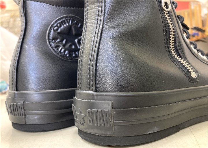 「ソール補強ゴムのカカト貼替えメンテナンス修理事例」コンバース（アフター）