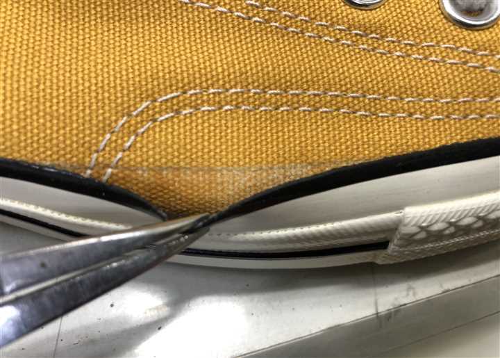 コンバースのソール側面の剥がれ修理 スニーカー修理ブログです